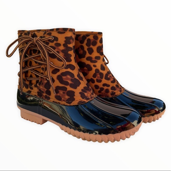 Leopard Cheetah Print Side Laced Duck Boots - Picture 4 of 7